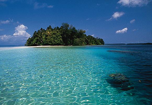Qui a découvert les îles Salomon ?